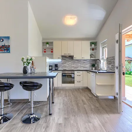Feriehus Paliska By Interhome *