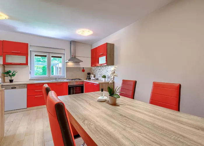 Paliska By Interhome * Πόρετς